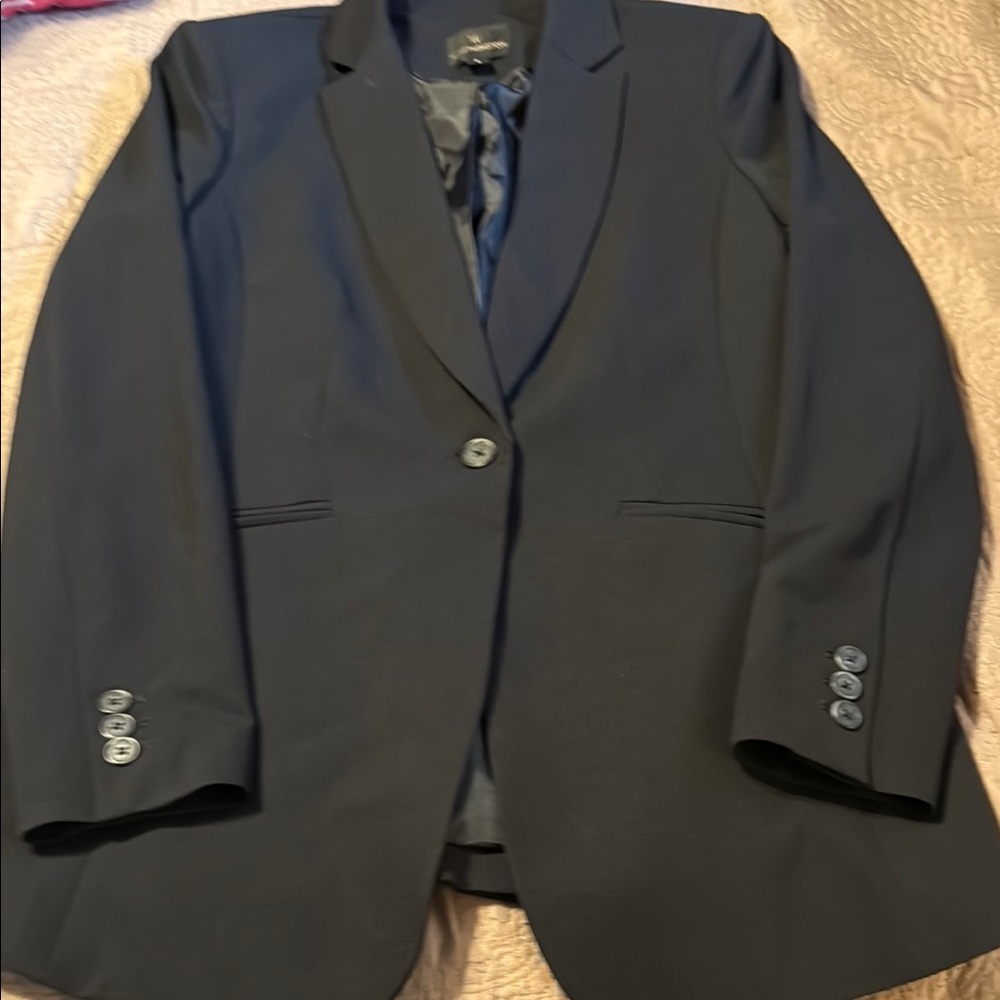 Elegant Black Women's Blazer